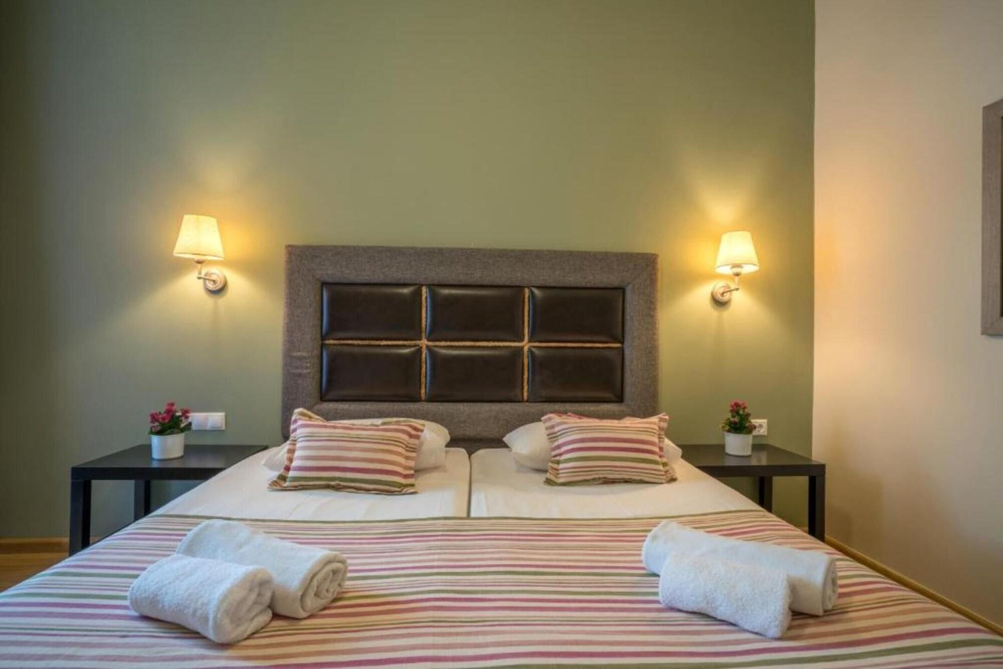 Alianthos Beach Hotel 플라키아스 외부 사진